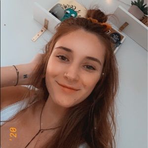 Meet your Posher, Lizzie